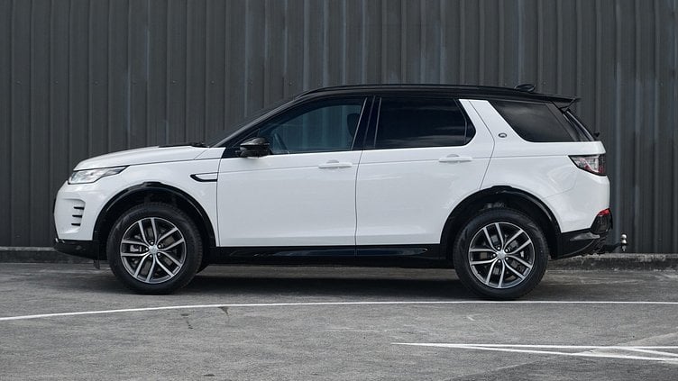 2025 Approved Land Rover Discovery Sport Fuji White P250 Dynamic SE