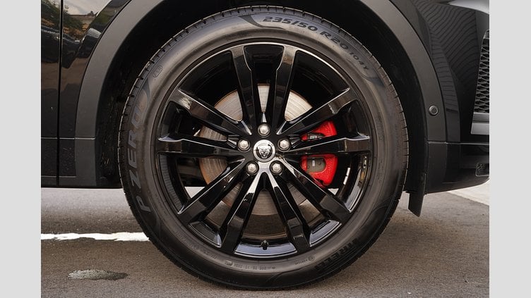 2024 認定中古車 Jaguar E-Pace サントリーニブラック D200マイルドハイブリッド（ディーゼル） R-DYNAMIC SE