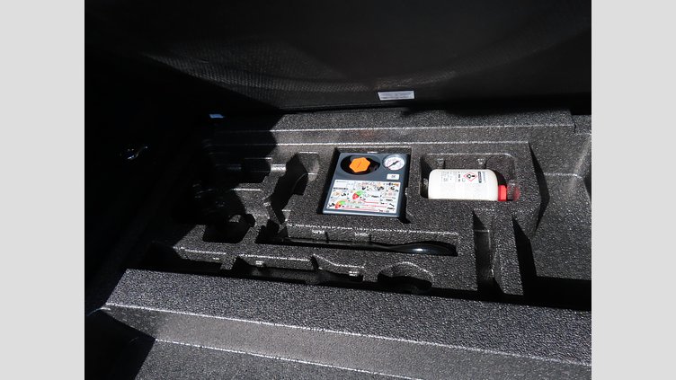 2024 認定中古車 Land Rover Range Rover Evoque サントリーニブラック D200マイルドハイブリッド（ディーゼル） Standard Wheelbase S
