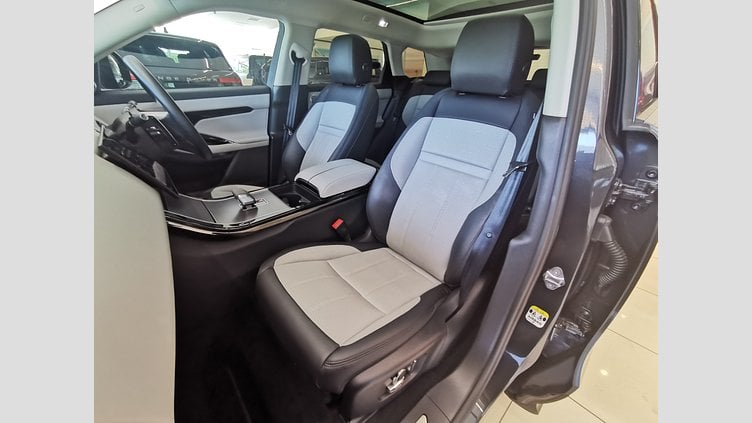 2023 認定中古車 Land Rover Range Rover Evoque カルパチアングレイ P300eプラグインハイブリッド（ガソリン） スタンダードホイールベース DYNAMIC HSE