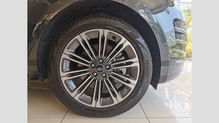 2023 認定中古車 Land Rover Range Rover Evoque カルパチアングレイ P300eプラグインハイブリッド（ガソリン） スタンダードホイールベース DYNAMIC HSE