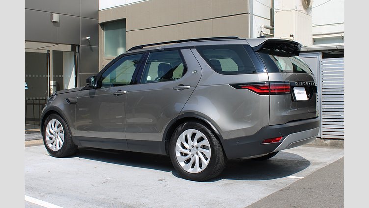 2024 認定中古車 Land Rover Discovery シリコンシルバー D300マイルドハイブリッド（ディーゼル） スタンダードホイールベース S