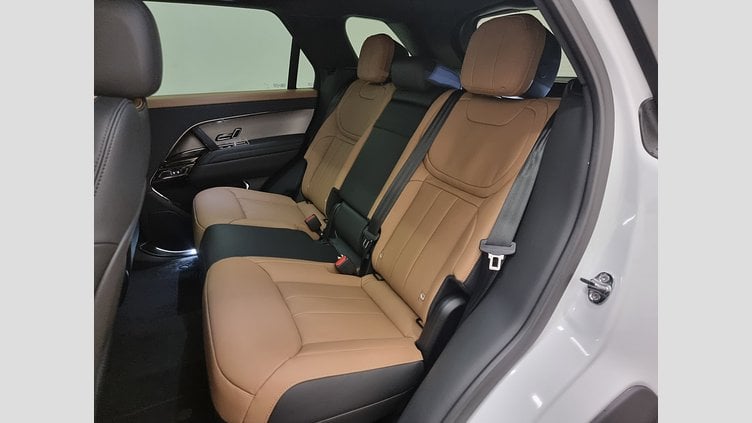 2025 Nova vozila Land Rover Range Rover Sport Fuji White D300 AWD AUTOMATIC MHEV  OBSIDIAN BLACK