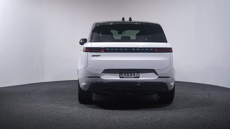 2025 Approved Land Rover Range Rover Sport Fuji White D300 DYNAMIC SE