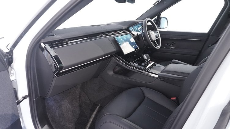 2025 Approved Land Rover Range Rover Sport Fuji White D300 DYNAMIC SE