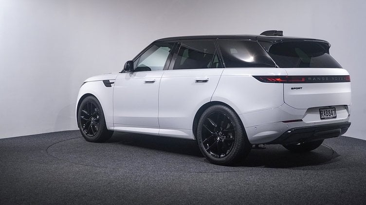 2025 Approved Land Rover Range Rover Sport Fuji White D300 DYNAMIC SE