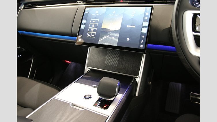 2024 認定中古車 Land Rover Range Rover サントリーニブラック P530 AWD（AT） スタンダードホイールベース Autobiography