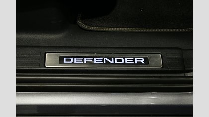 Defender 110 36