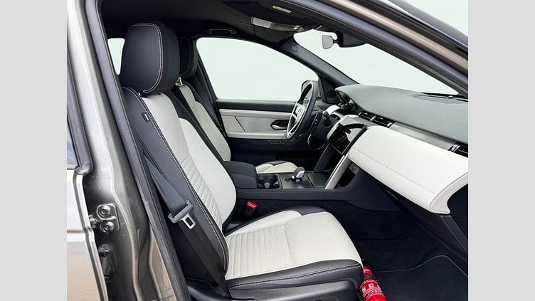 2023 Approved Land Rover Discovery Sport Silicon Silver P200 Benzyna MHEV Standardowy rozstaw osi Dynamic SE