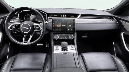 F-Pace 7