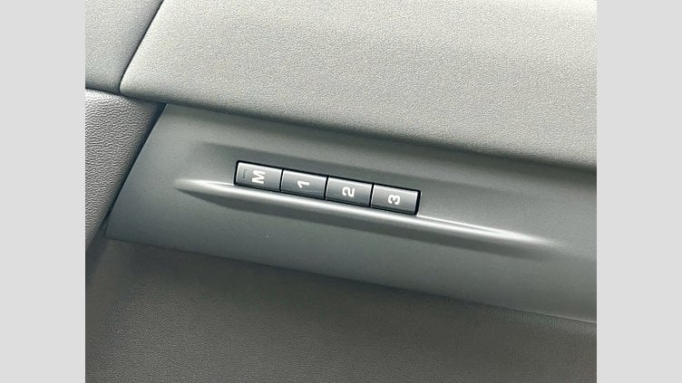 2024 認定中古車 Land Rover Range Rover Evoque フジホワイト D200マイルドハイブリッド（ディーゼル） スタンダードホイールベース S