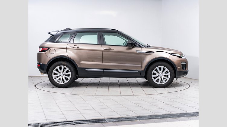 2018 認定中古車 Land Rover Range Rover Evoque Kaikoura Stone 2.0 litre i4D Diesel SE