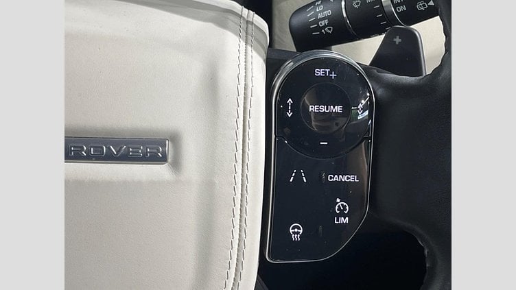 2019 認定中古車 Land Rover Range Rover ユーロンホワイト 3.0リッターTDV6ディーゼル（258 PS） スタンダードホイールベース VOGUE