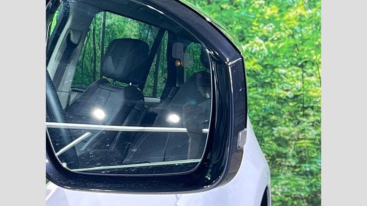 2019 認定中古車 Land Rover Range Rover ユーロンホワイト 3.0リッターTDV6ディーゼル（258 PS） スタンダードホイールベース VOGUE