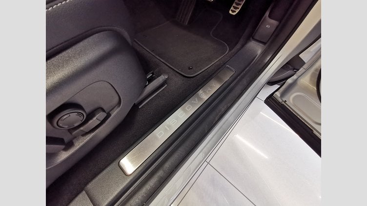 2023 認定中古車 Land Rover Discovery Sport ハクバシルバー D200マイルドハイブリッド（ディーゼル） 標準ホイール DYNAMIC SE