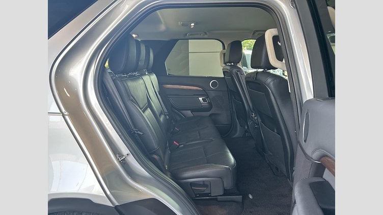 2018 認定中古車 Land Rover Discovery Indus Silver 3.0 litre V6 Supercharged Petrol HSE