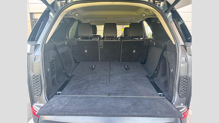 2018 認定中古車 Land Rover Discovery Indus Silver 3.0 litre V6 Supercharged Petrol HSE