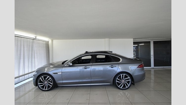 2022 Approved Jaguar XF Eiger grey Automatic 2.0D HSE R-DYNAMIC (D200).
