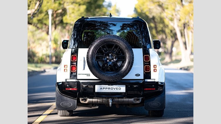 2022 Approved Land Rover Defender 110 Fuji White 4x4 - Auto D300 HSE X-Dynamic