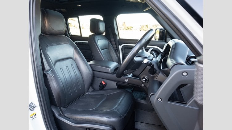 2022 Approved Land Rover Defender 110 Fuji White 4x4 - Auto D300 HSE X-Dynamic