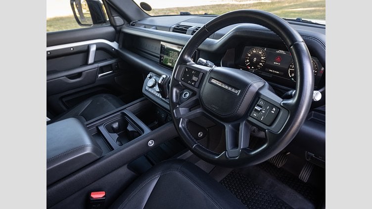 2022 Approved Land Rover Defender 110 Fuji White 4x4 - Auto D300 HSE X-Dynamic