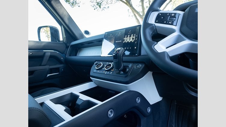 2025 Approved Land Rover Defender 110 Tasman Blue 4x4 Auto D250 SE X-Dynamic