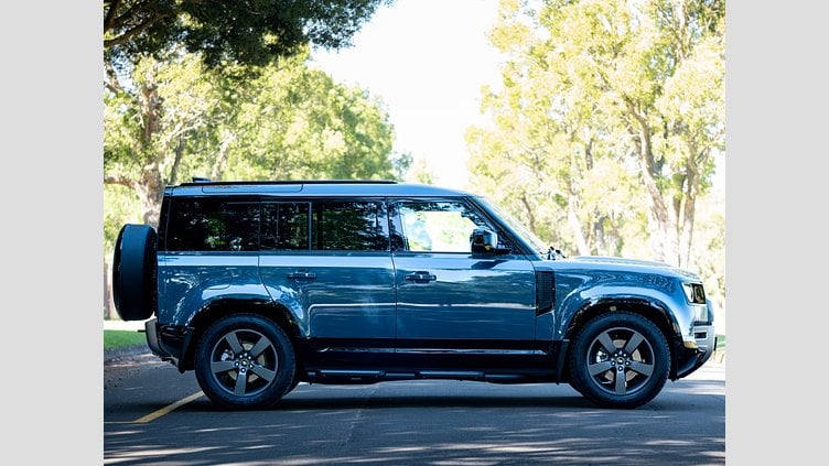 2025 Approved Land Rover Defender 110 Tasman Blue 4x4 Auto D250 SE X-Dynamic