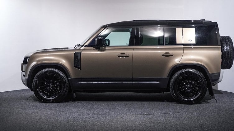 2022 Approved Land Rover Defender 110 GOLD D240 SE