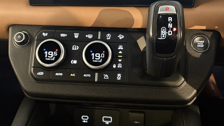 2023 Approved Land Rover Defender 110 GREY P525 V8