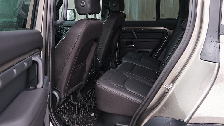 2025 Approved Land Rover Defender 110 Silicon Silver 110 D250 S