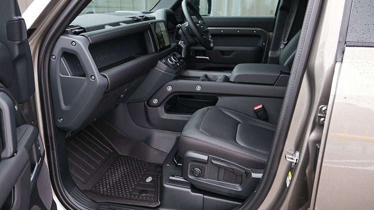 2025 Approved Land Rover Defender 110 Silicon Silver 110 D250 S