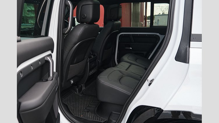 2025 Approved Land Rover Defender 110 Fuji White 110 D300 X-Dynamic HSE