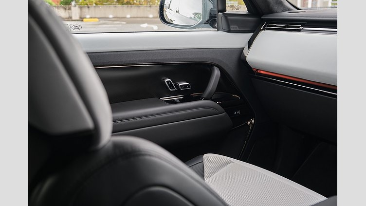 2024 Approved Land Rover Range Rover Sport Obsidian - Gloss P635 SV Edition One