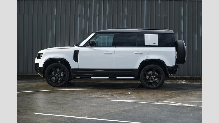 2025 Approved Land Rover Defender 110 Fuji White 110 D300 X-Dynamic HSE