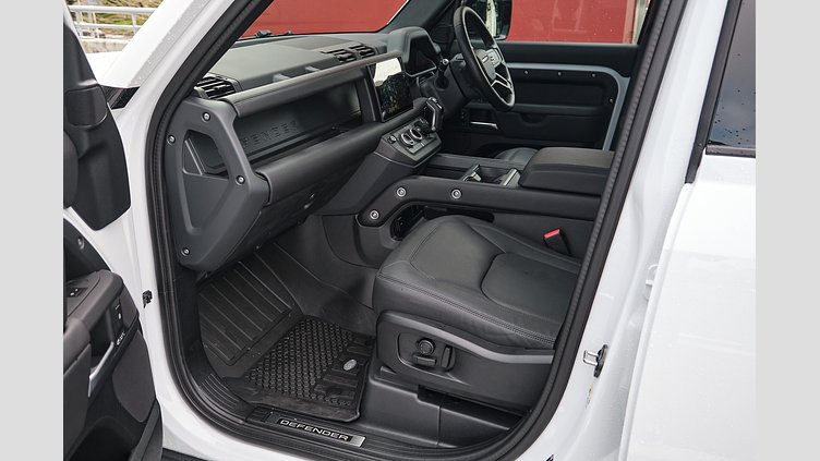 2025 Approved Land Rover Defender 110 Fuji White 110 D300 X-Dynamic HSE