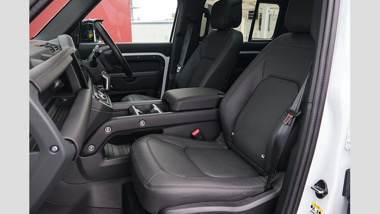 2025 Approved Land Rover Defender 110 Fuji White 110 D300 X-Dynamic HSE
