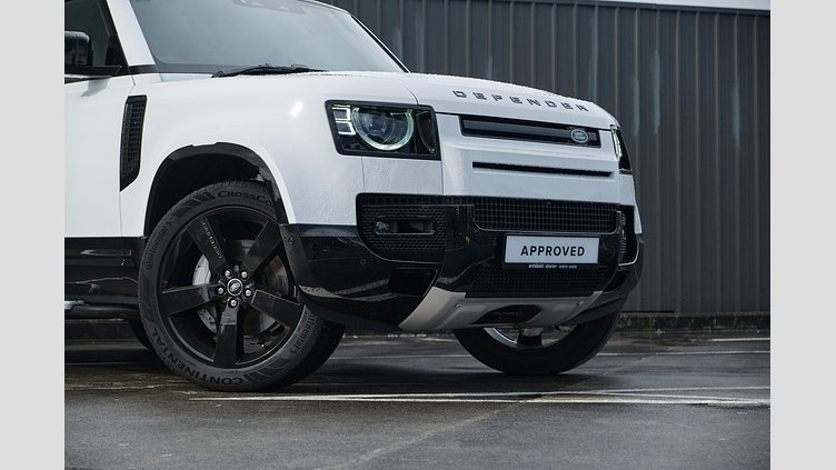 2025 Approved Land Rover Defender 110 Fuji White 110 D300 X-Dynamic HSE