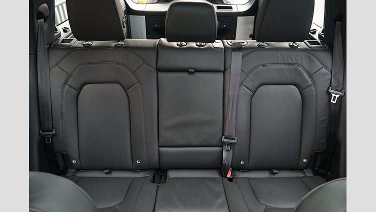 2025 Approved Land Rover Defender 110 Fuji White 110 D300 X-Dynamic HSE
