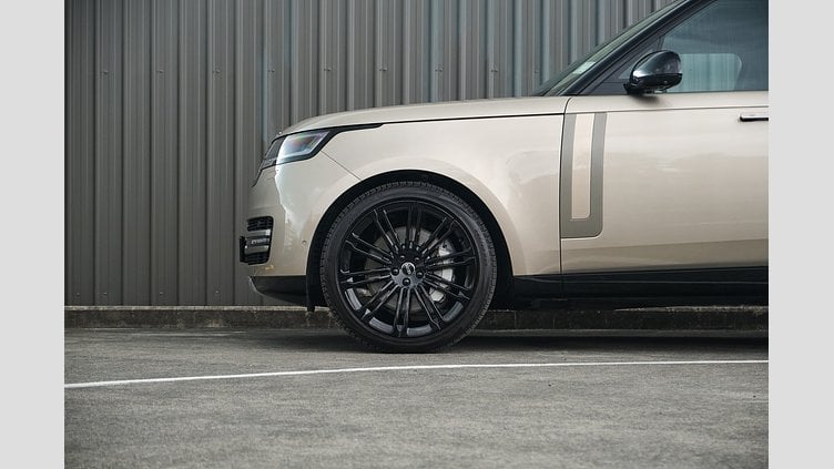2023 Approved Land Rover Range Rover Batumi Gold P530 SE SWB