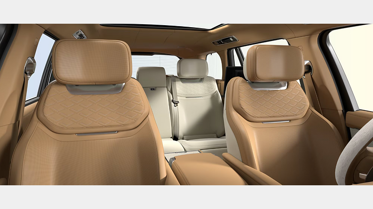 2025 Novo vozilo Land Rover Range Rover British Racing Green - Satin finish 3.0 Litre V6 SV 3.0 Litre Petrol 460 PHEV AWD LWB 