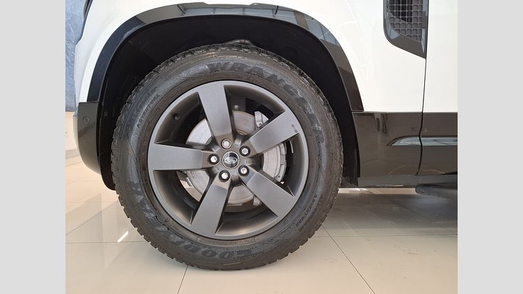2024 Approved Land Rover Defender 110 Fuji White D300 DIESEL MHEV HSE X DYNAMIC 