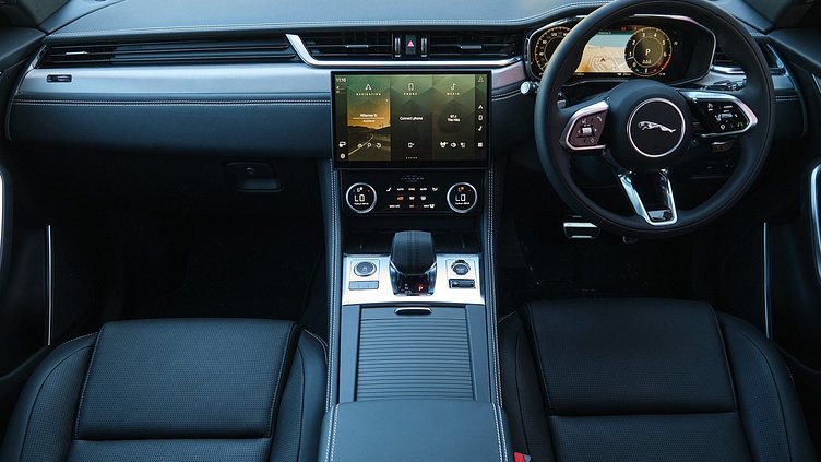 2025 Approved Jaguar F-Pace Santorini Black P250 R-Dynamic SE