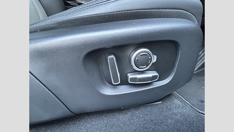 2024 認定中古車 Land Rover Range Rover Evoque Fuji White P250　AWD（AT） DynamicHSE