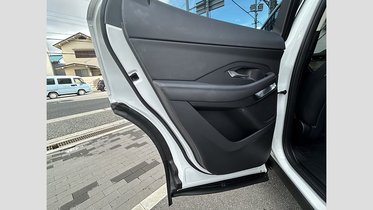 2022 認定中古車 Jaguar E-Pace フジ ホワイト D200 AWD（オートマチック） S