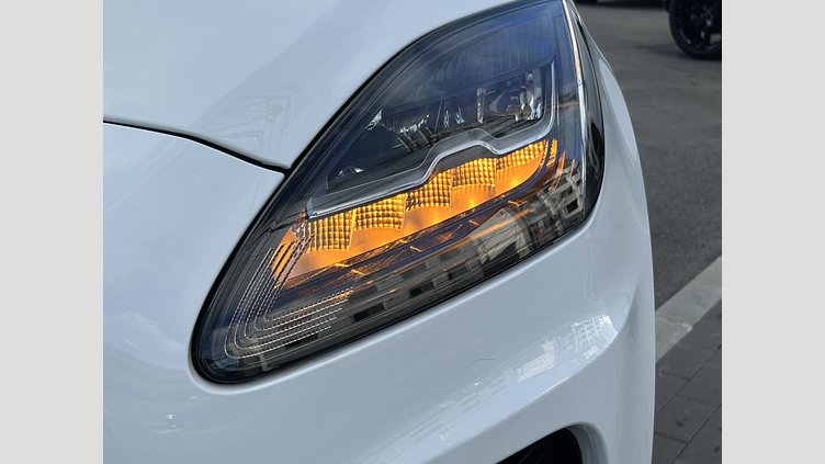 2022 認定中古車 Jaguar E-Pace フジ ホワイト D200 AWD（オートマチック） S