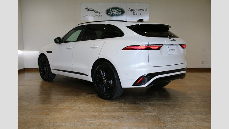 2024 認定中古車 Jaguar F-Pace オストゥーニパールホワイト D200マイルドハイブリッド（ディーゼル） R-DYNAMIC SE