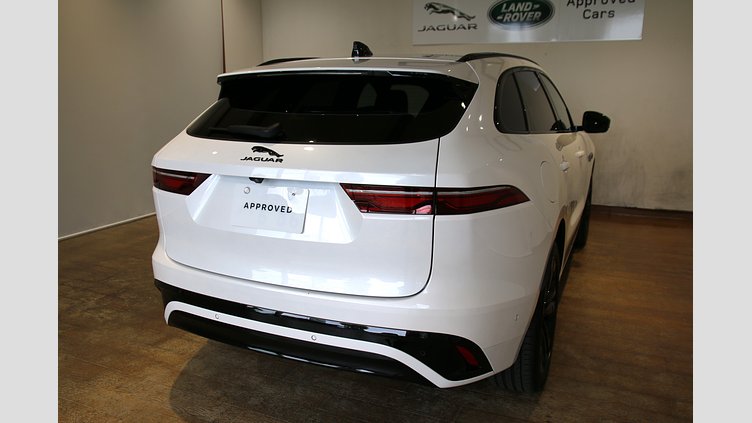 2024 認定中古車 Jaguar F-Pace オストゥーニパールホワイト D200マイルドハイブリッド（ディーゼル） R-DYNAMIC SE