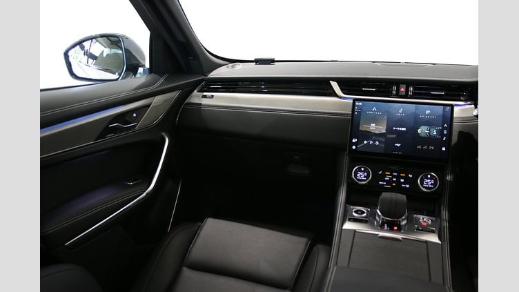 2024 認定中古車 Jaguar F-Pace オストゥーニパールホワイト D200マイルドハイブリッド（ディーゼル） R-DYNAMIC SE