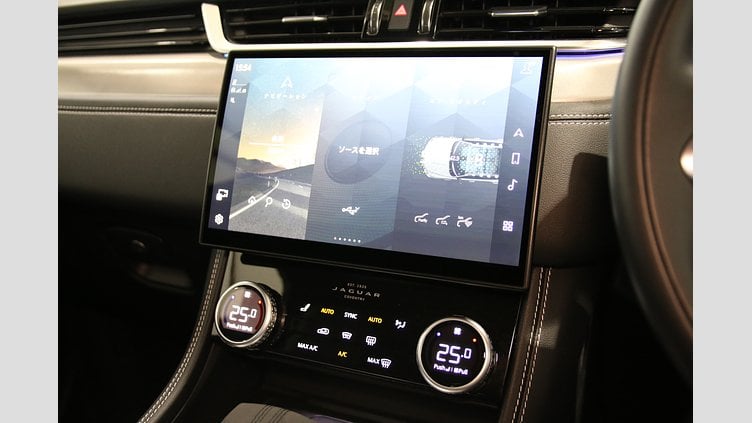 2024 認定中古車 Jaguar F-Pace オストゥーニパールホワイト D200マイルドハイブリッド（ディーゼル） R-DYNAMIC SE