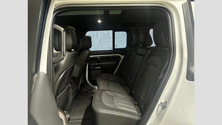 2021 Approved Land Rover Defender 110 White D300 HSE X-Dynamic D300 HSE X-Dynamic
